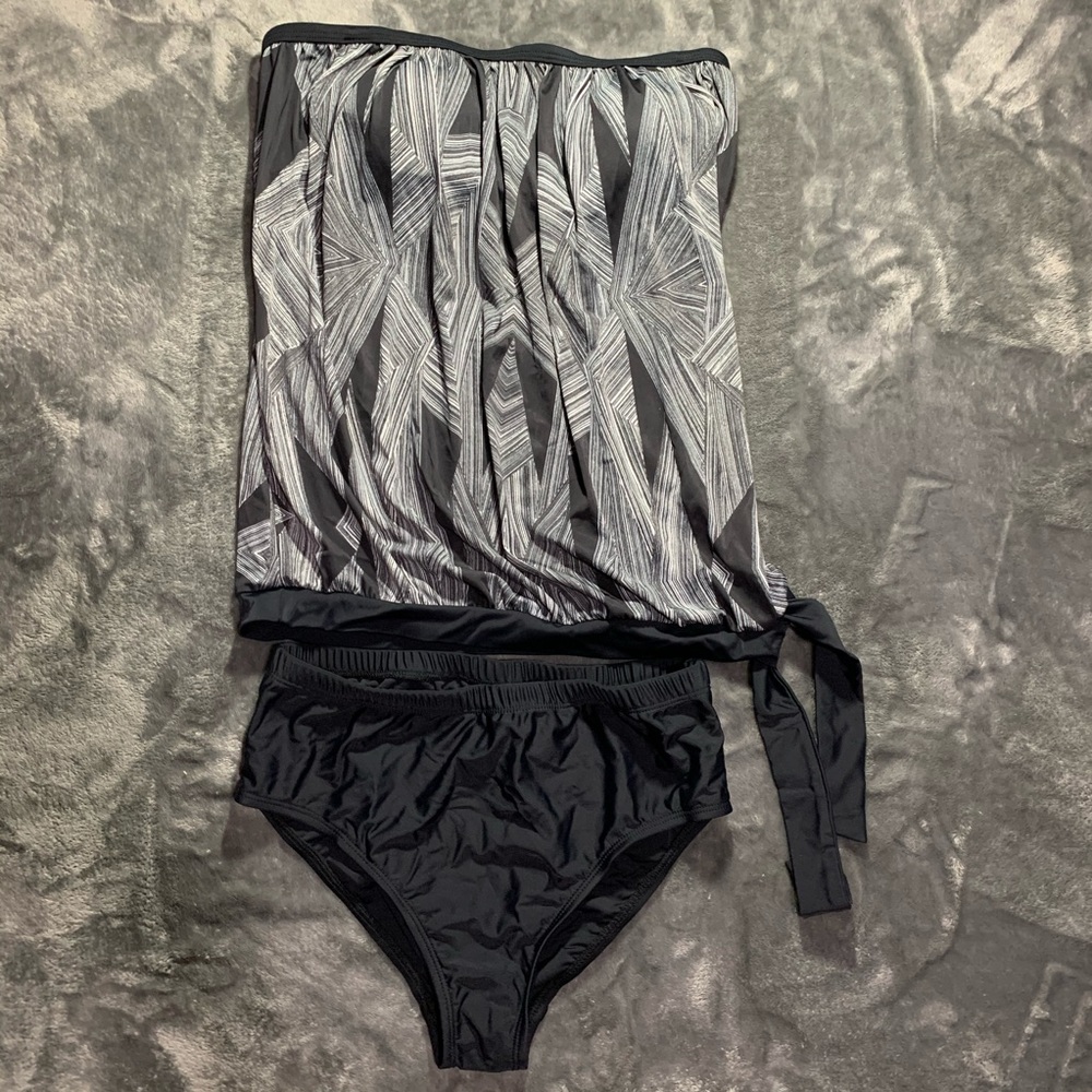 Strapless top tankini